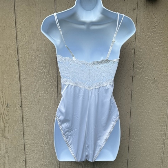 Vintage Vassarette White Lace Underneath Bodysuit Sz 34 / Medium USA Made - Picture 4 of 7